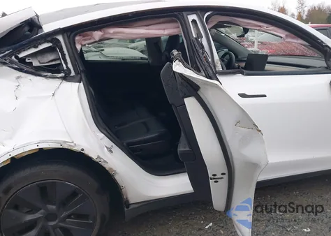 2024 Tesla Model Y Long Range Dual Motor All-Wheel Drive from USA, damaged, VIN 7SAYGAEE1RF122280